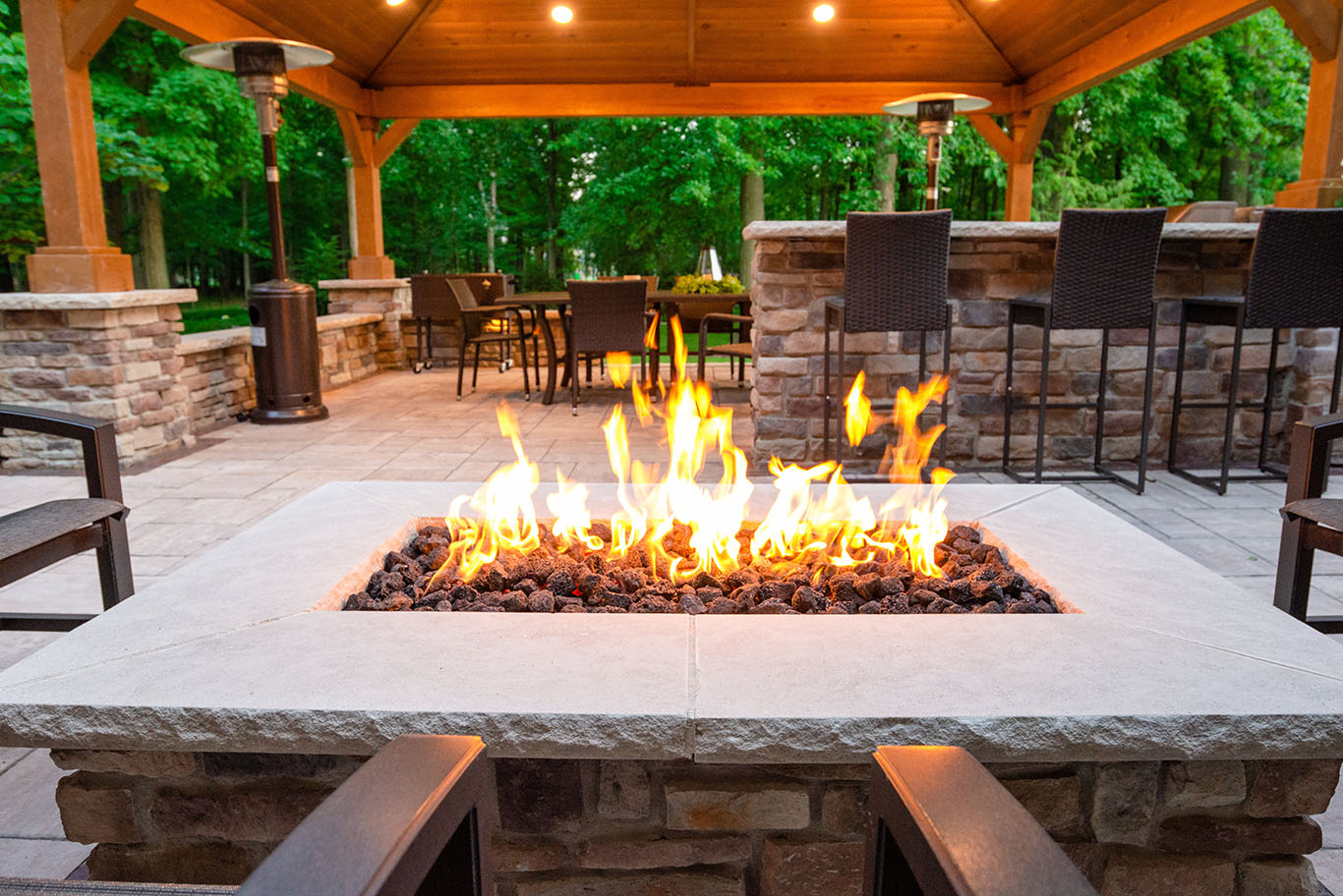 Fireplace or Fire Pit: Choosing Your Outdoor Fire Feature